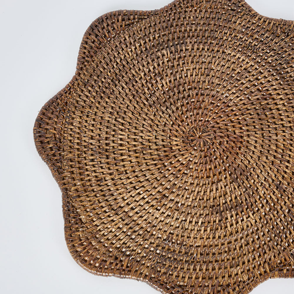 Paume Scallop Rattan Placemat Antique Brown