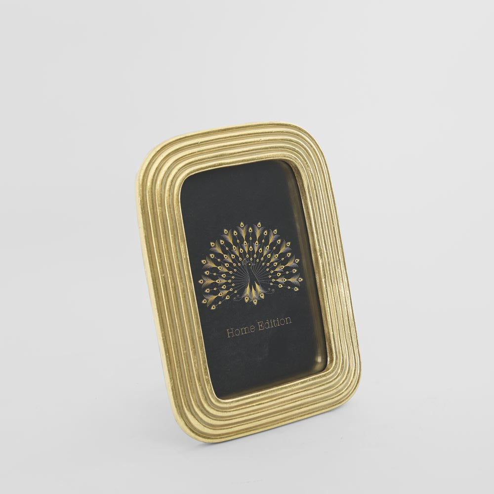 Vera Ribbed Photo Frame 4 x 6 Gold