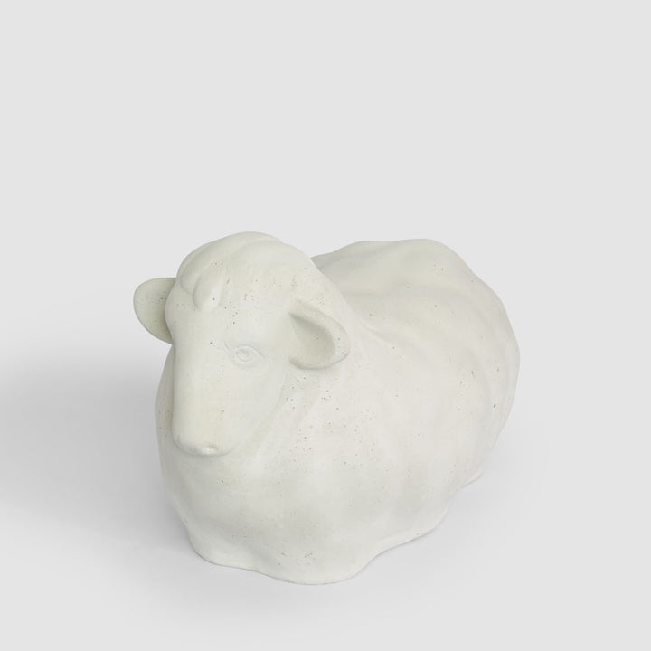 Betty Concrete Lava Sheep White