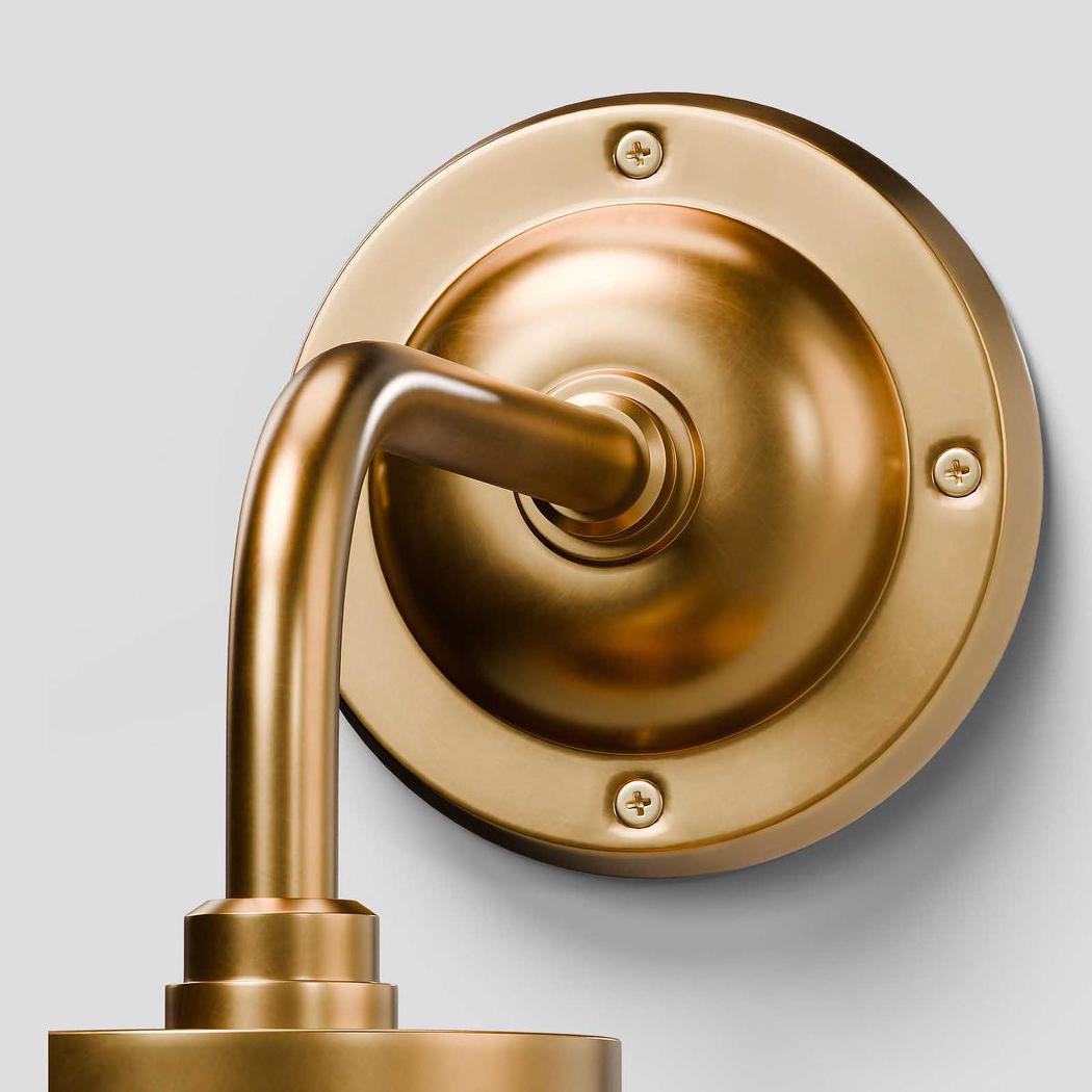 Sandhurst Outdoor Wall Light Antique Brass