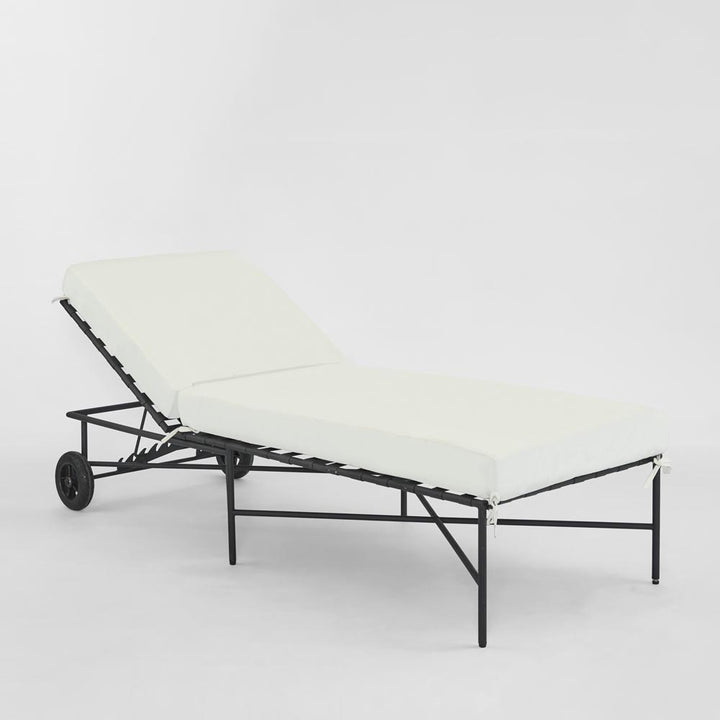Sheffield Sunlounge Outdoor with White Cushion