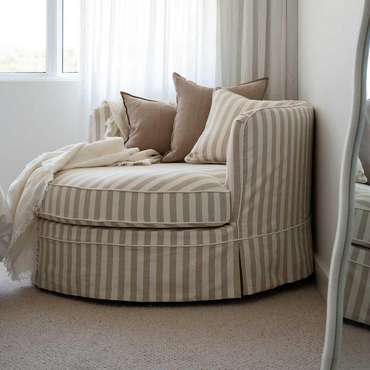 Noosa Hamptons Snuggle Chair Natural Stripe with White piping