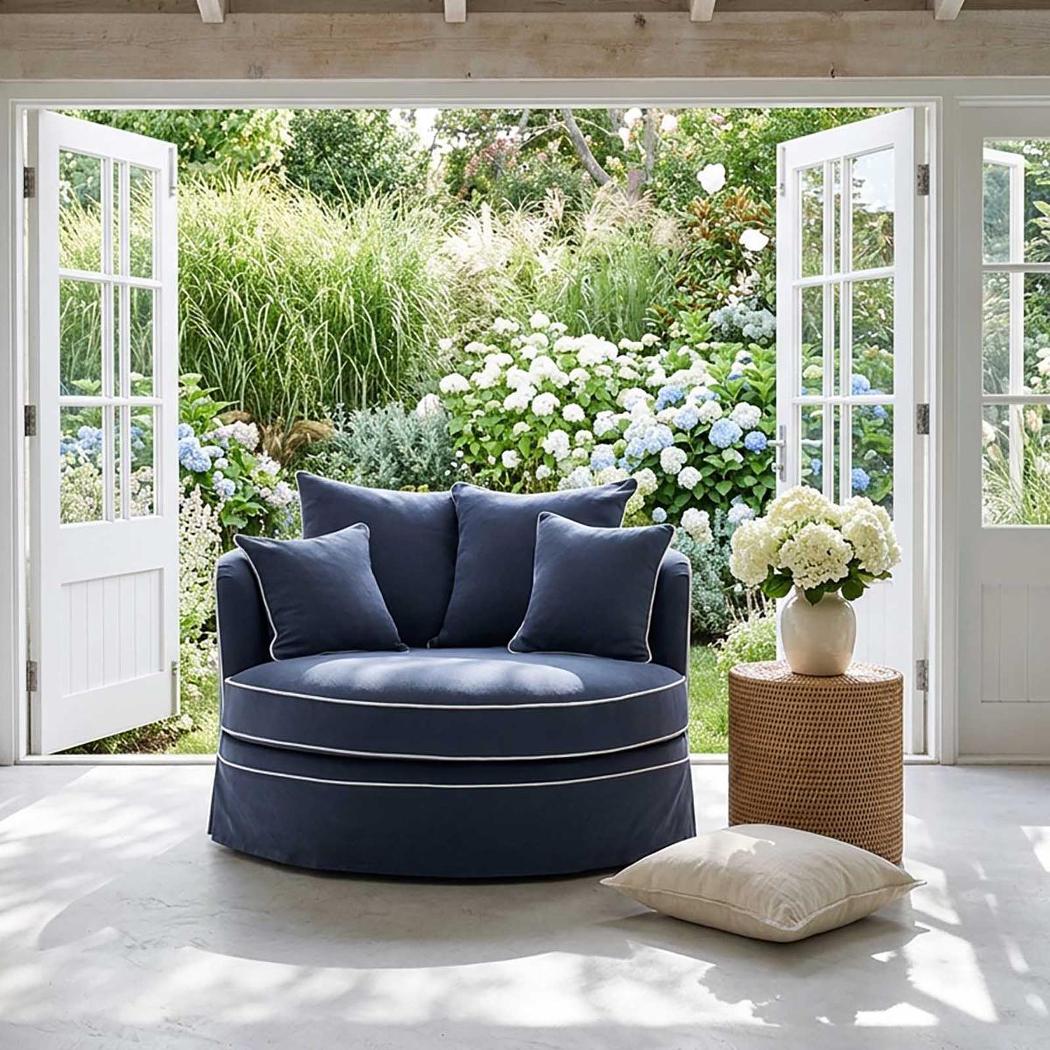 Noosa Hamptons Snuggle Chair Navy with White piping*