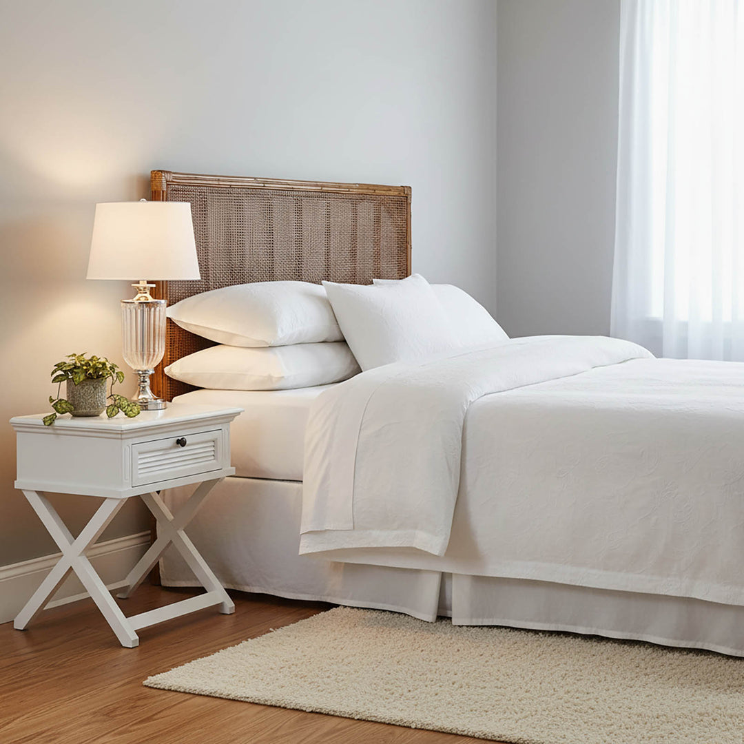 Bellevue Glass Nickel Lamp With White Linen Shade