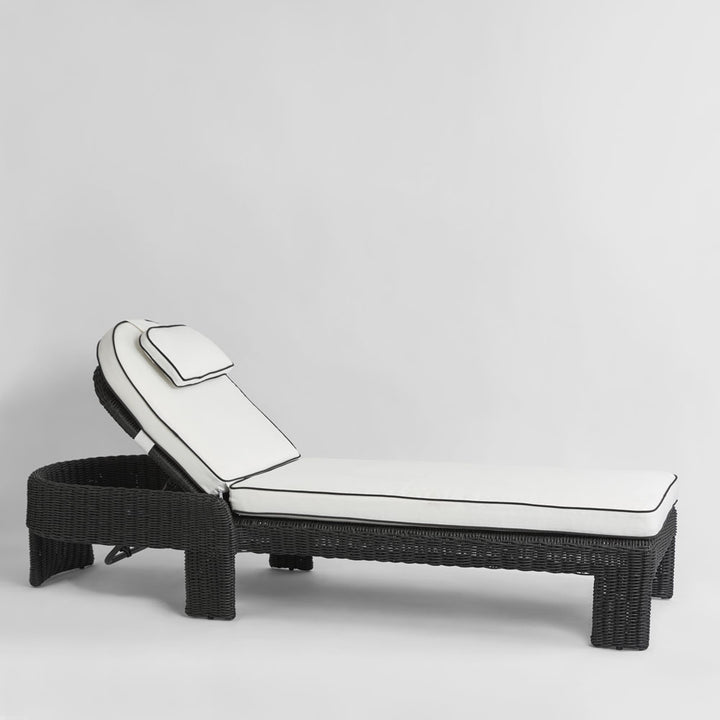 Cassius Sunlounge Outdoor Black