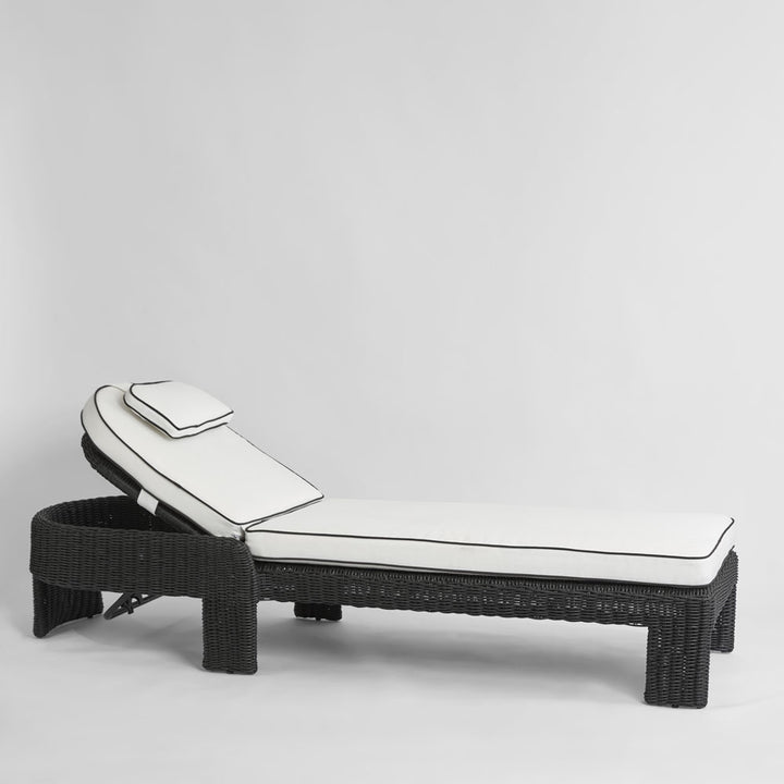 Cassius Sunlounge Outdoor Black