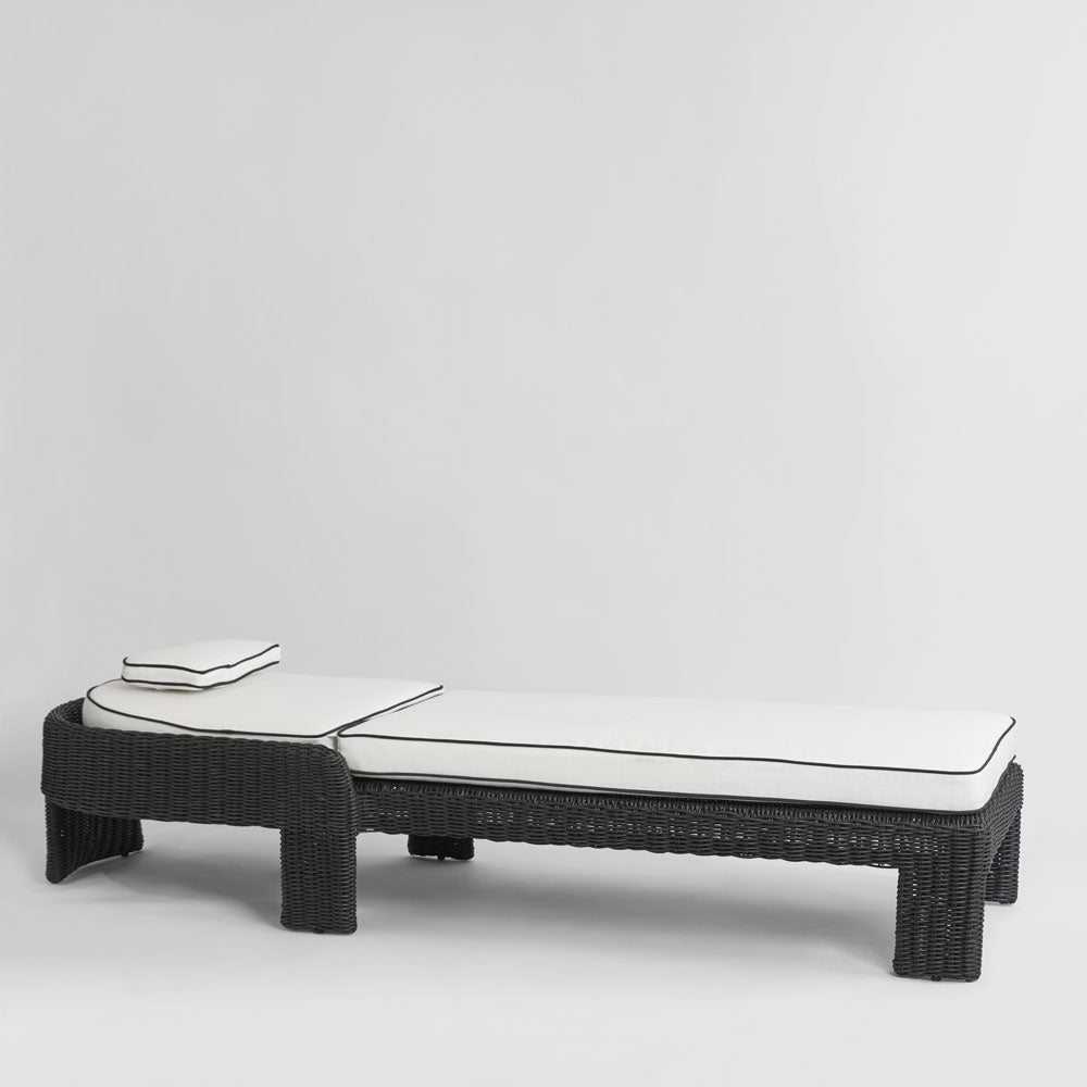 Cassius Sunlounge Outdoor Black
