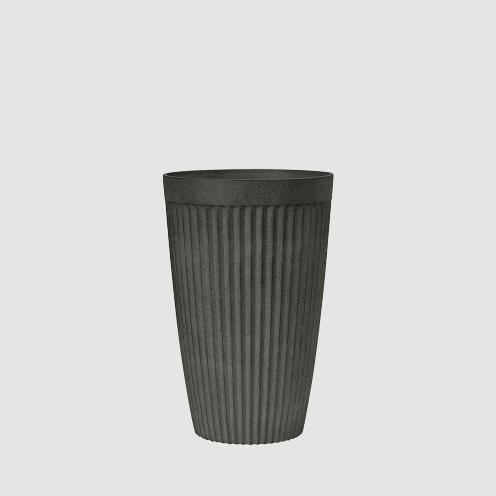 Elwood Set of 2 Tall Planters Black
