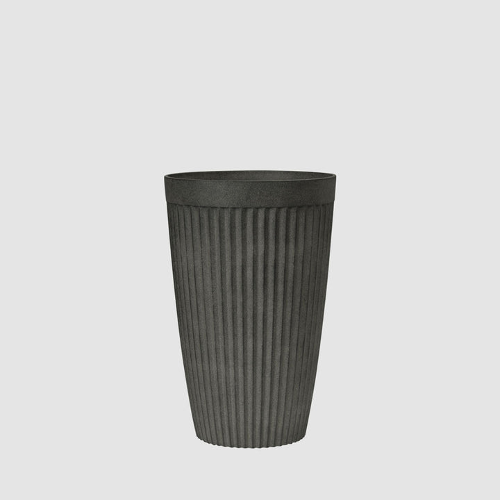 Elwood Set of 2 Tall Planters Black