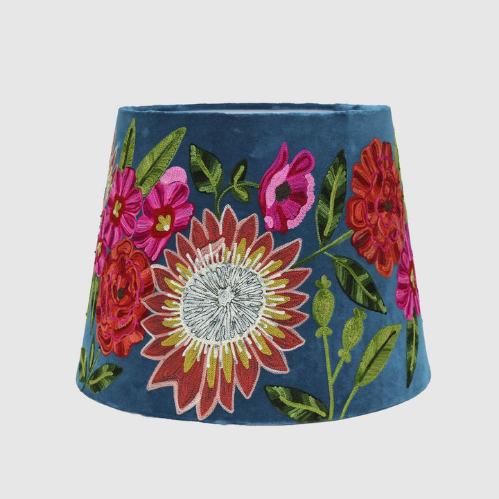 Tropical Garden Drum Shade 30x30m Teal
