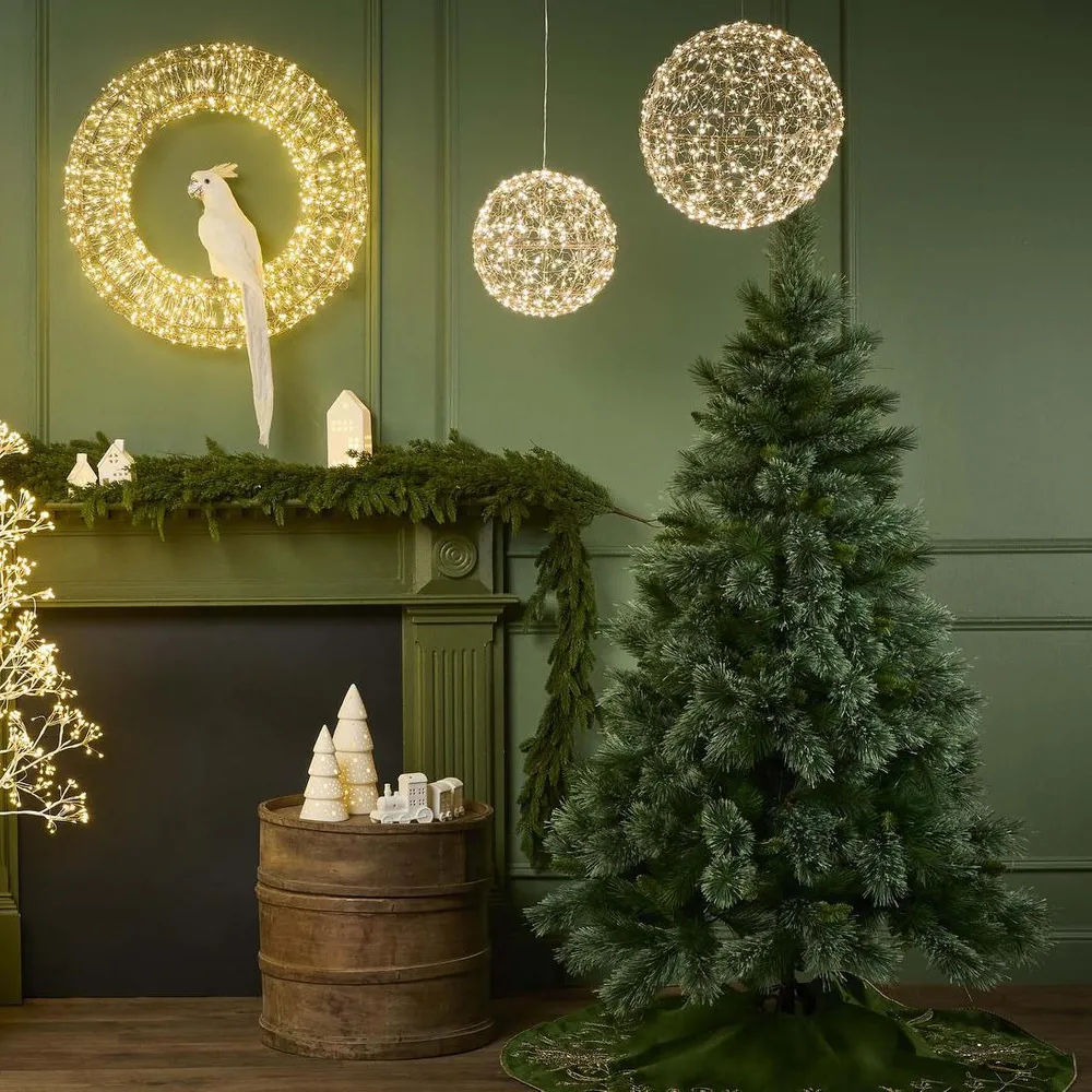 Emerald Cashmere Pine Tree 240cm