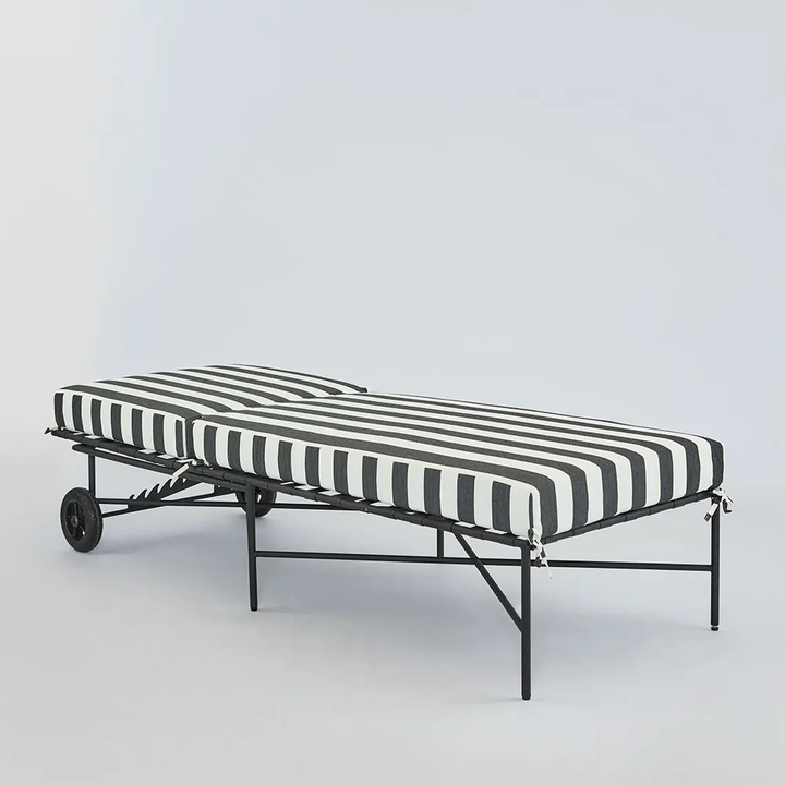 Sheffield Sunlounge Outdoor Iron B/W Stripe Cushion