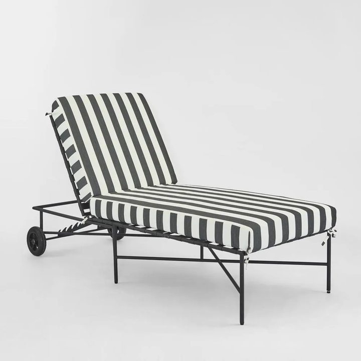 Sheffield Sunlounge Outdoor Iron B/W Stripe Cushion